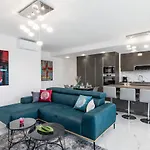 Elysian Zen Luxury - Two Bedroom With Terrace And Sea View Apartamento