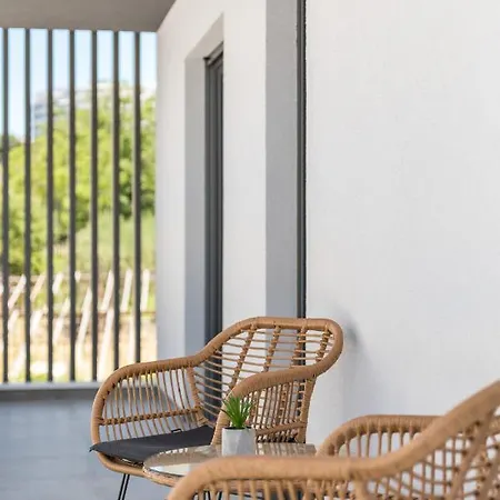 Elysian Zen Luxury - Two Bedroom With Terrace And Sea View Apartment